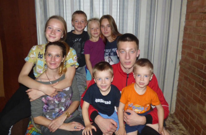 Семья Сапожниковых из Тохтуева воспитывает семерых детей
